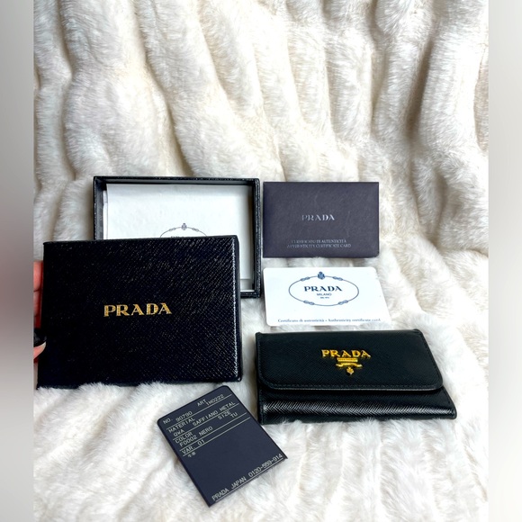 Prada Handbags - PRADA SAFFIANO LEATHER KEY HOLDER FULL SET